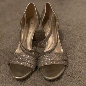 Women high heels, size 6 1/2